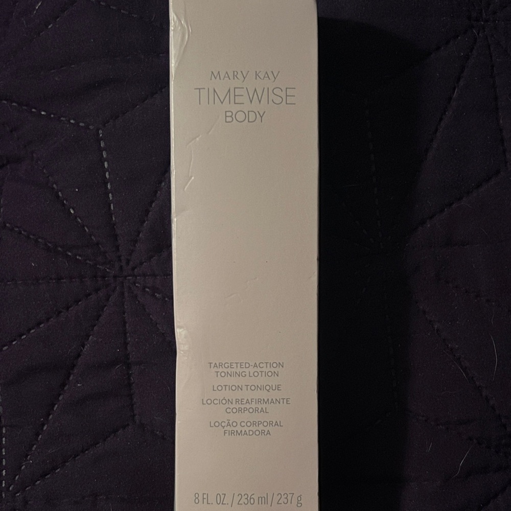 Mary Kay Timewise Body Lotion - Cream Packaging